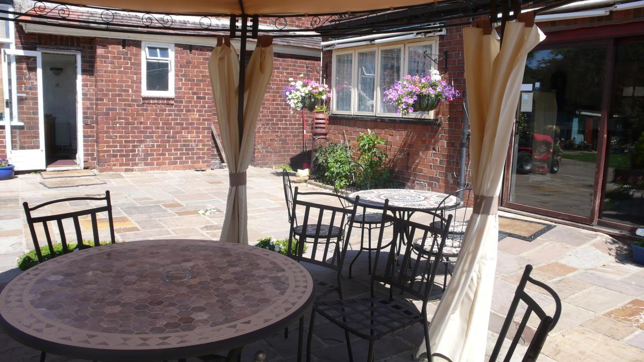 Acorn Guest House In Hull Kingston upon Hull Esterno foto